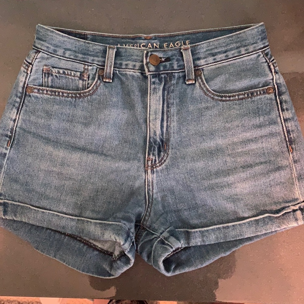 Super cute shorts in great condition!